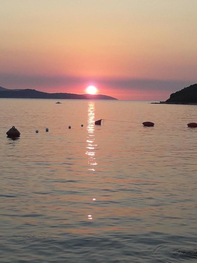 Vila Oscar Ksamil Buitenkant foto